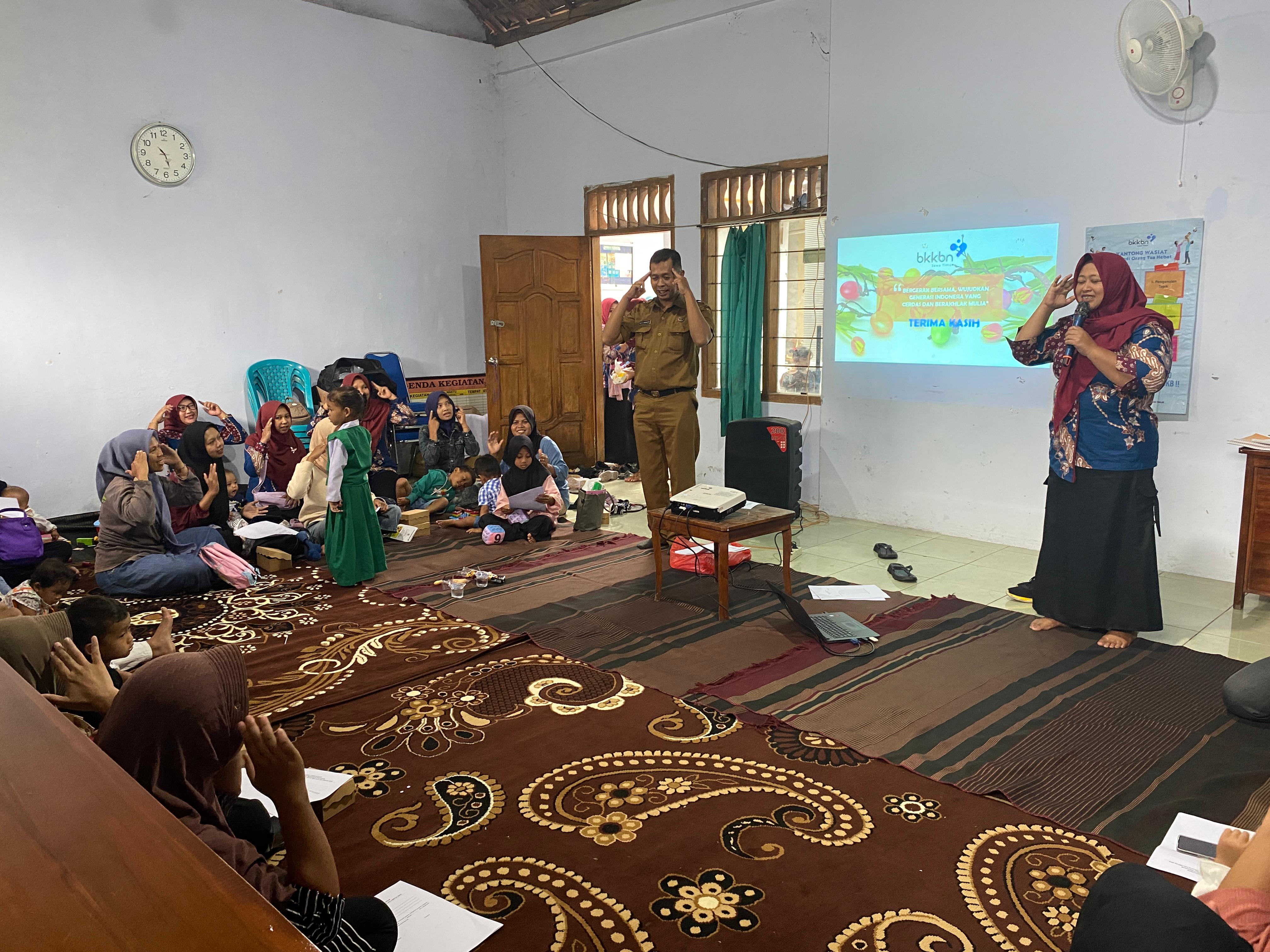 PELAKSANAAN SEKOLAH ORANG TUA HEBAT (SOTH)